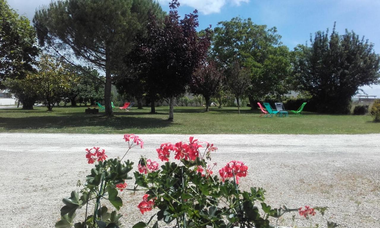 Gite Le Cozillon Cozes Exterior photo
